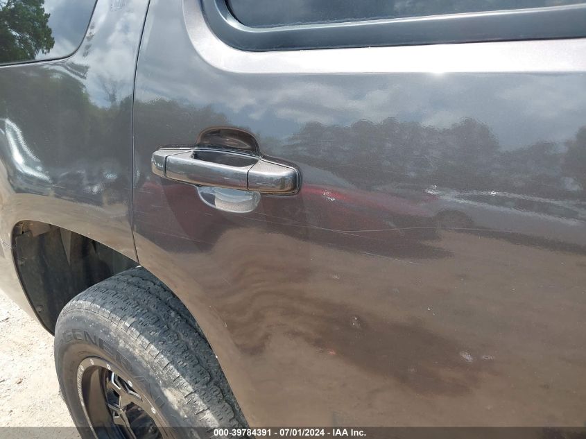 2010 Chevrolet Tahoe Lt VIN: 1GNMCBE34AR131220 Lot: 39784391