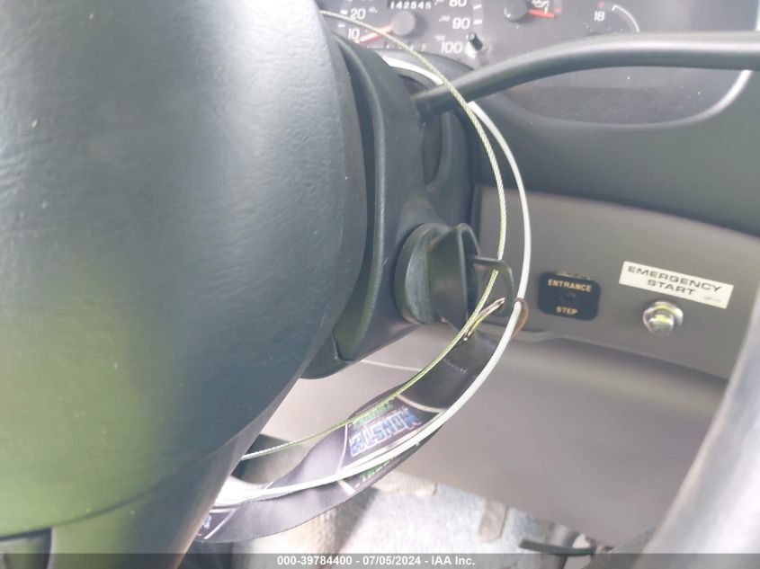 1FDXE40S9XHA23213 1999 Ford Econoline E450 Super Duty Cutwy Rv