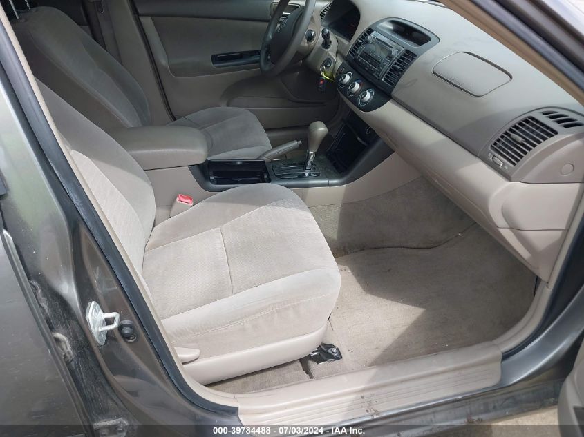 4T1BE32K05U640893 2005 Toyota Camry Le