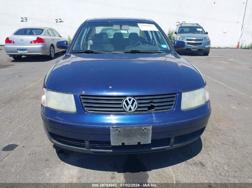 2000 Volkswagen Passat Gls VIN: WVWMA23B6YP218681 Lot: 39784602