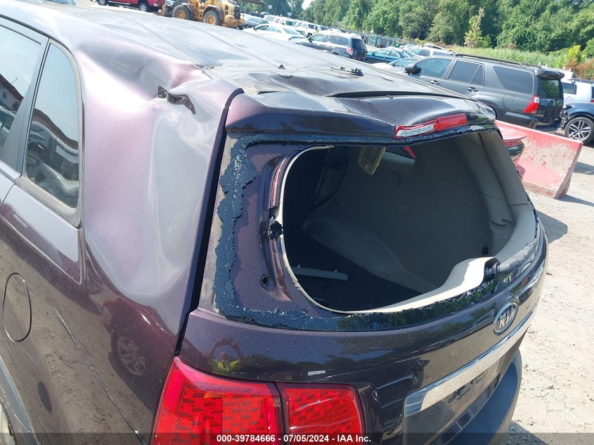 2011 Kia Sorento Lx VIN: 5XYKT3A13BG139044 Lot: 39784666