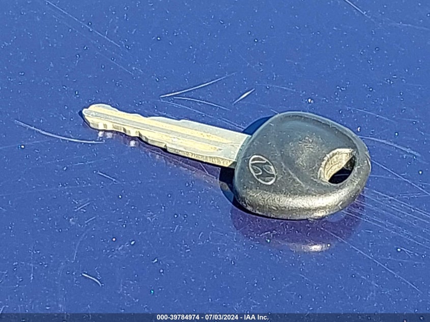 2008 Hyundai Accent Gls VIN: KMHCN46C98U270884 Lot: 39784974