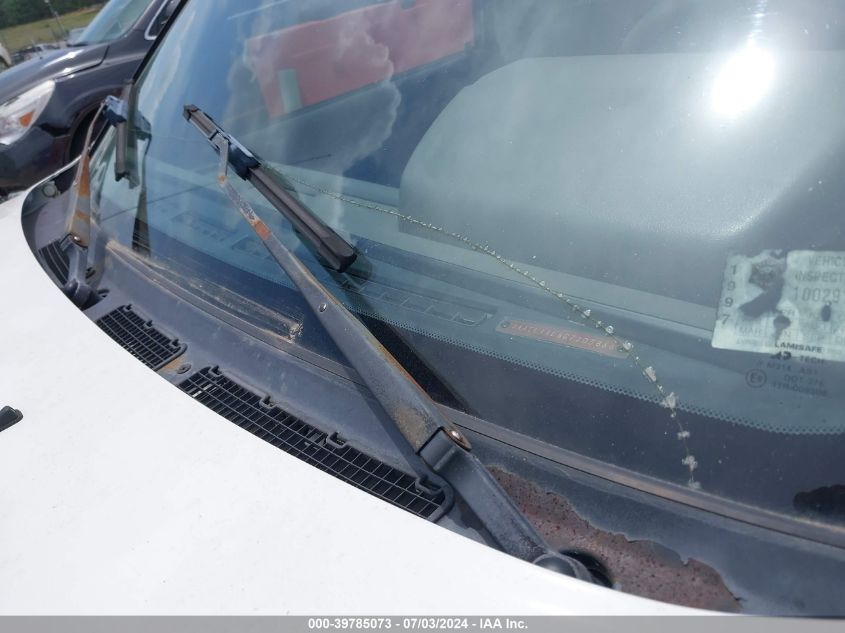 1995 Isuzu Conventional Short Bed VIN: JAACL11L6S7203866 Lot: 39785073