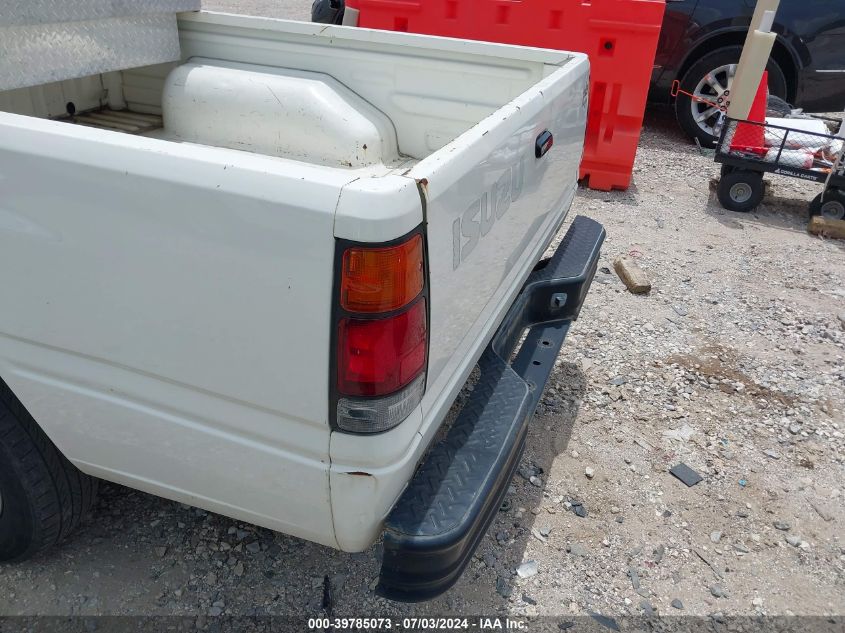1995 Isuzu Conventional Short Bed VIN: JAACL11L6S7203866 Lot: 39785073