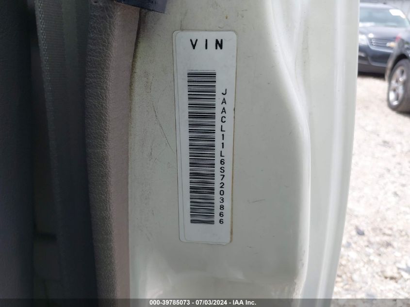 1995 Isuzu Conventional Short Bed VIN: JAACL11L6S7203866 Lot: 39785073