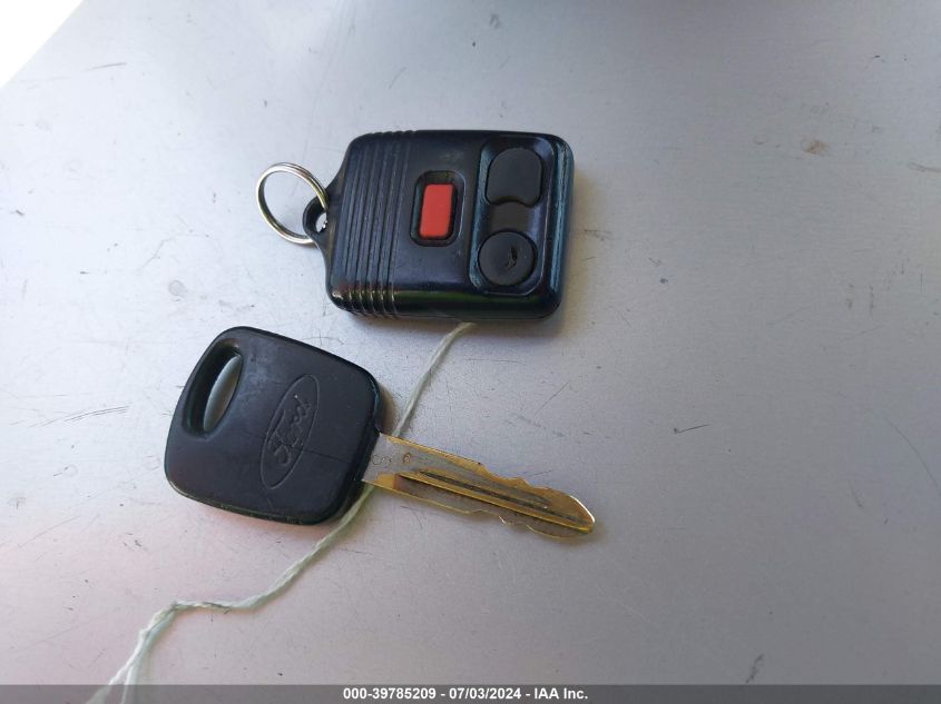 2002 Ford F-150 Xl/Xlt VIN: 1FTRX17202NB56772 Lot: 39785209