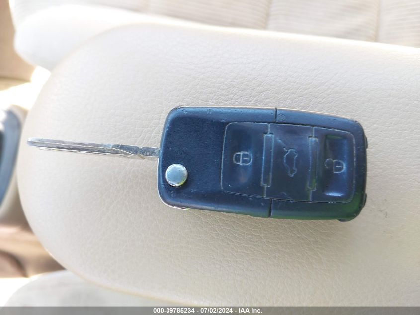 2001 Volkswagen Jetta Gls VIN: 3VWSB69M21M100608 Lot: 39785234