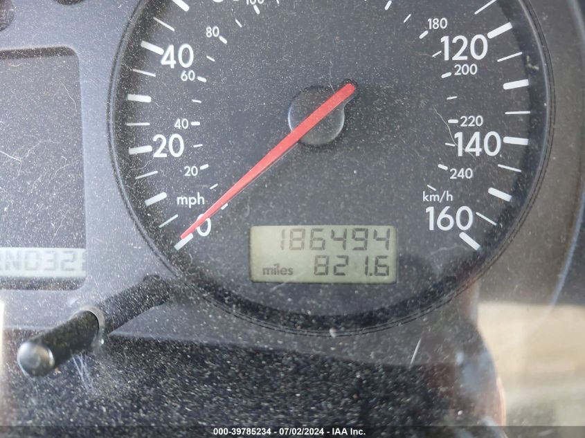 2001 Volkswagen Jetta Gls VIN: 3VWSB69M21M100608 Lot: 39785234