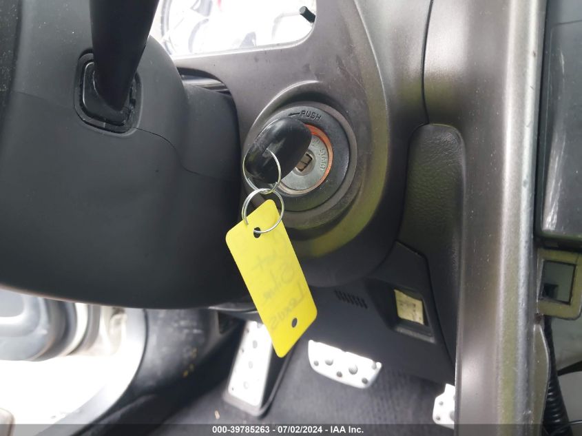 2001 Lexus Is 300 VIN: JTHBD182810019484 Lot: 39785263