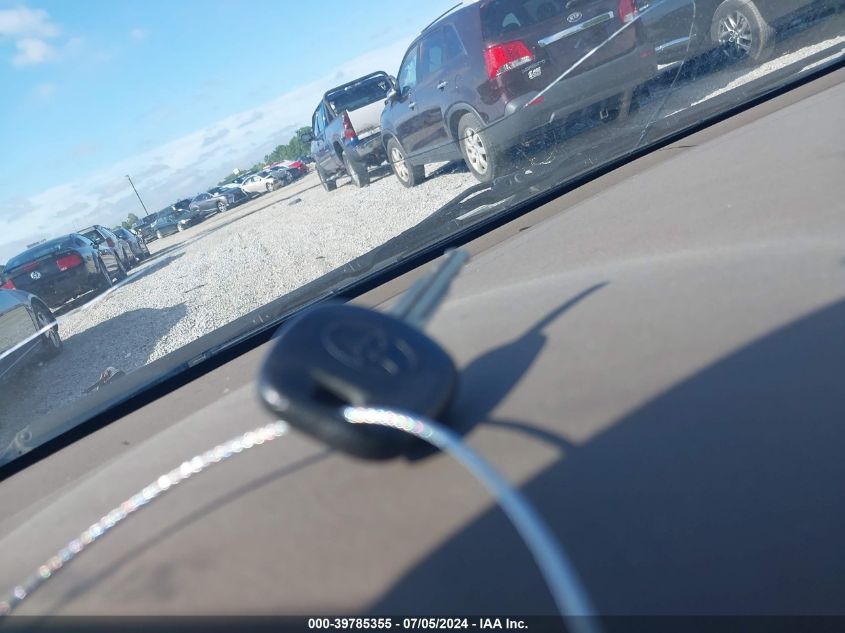 2005 Toyota Corolla Le VIN: 1NXBR32E65Z397900 Lot: 39785355