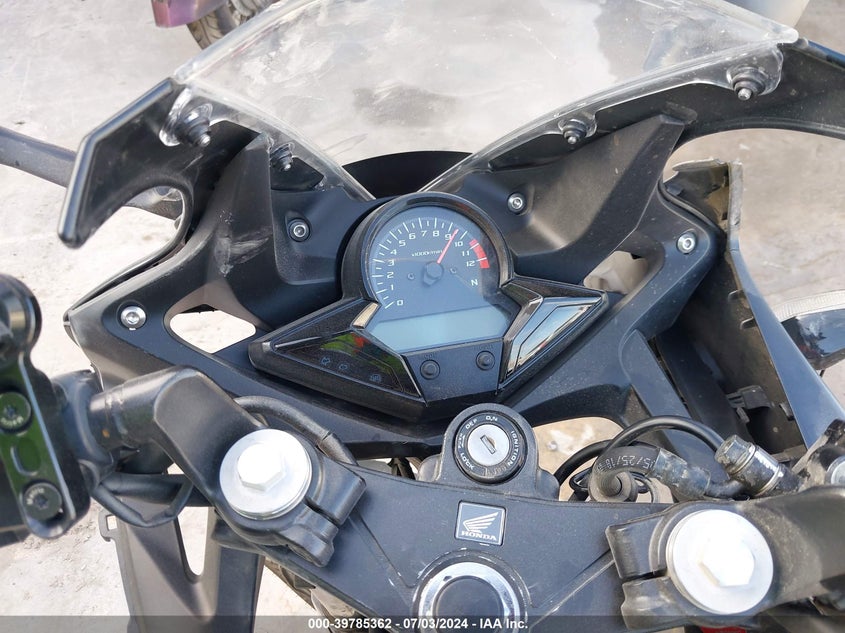 VIN MLHNC515XK5500044 2019 HONDA CBR300 RA