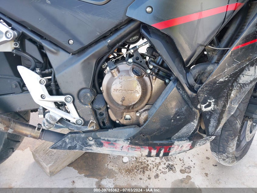 VIN MLHNC515XK5500044 2019 HONDA CBR300 RA