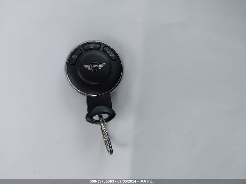 2007 Mini Cooper VIN: WMWMF335X7TT56471 Lot: 39785363