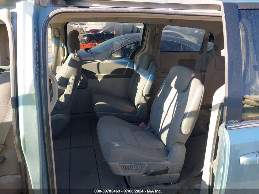 2010 Chrysler Town & Country New Lx VIN: 2A4RR2D1XAR464197 Lot: 39785463