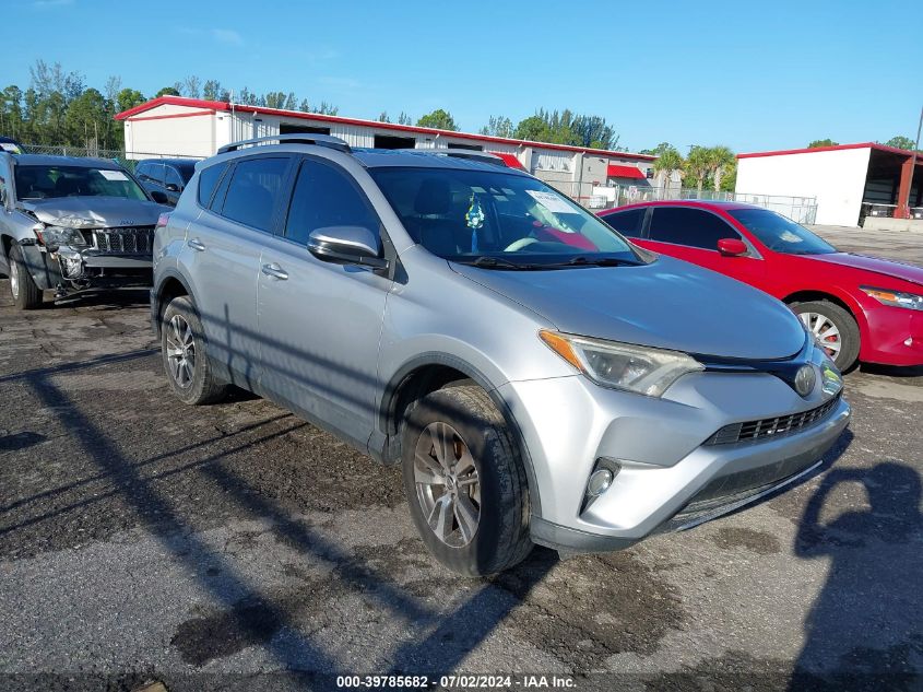 2T3WFREV9HW329188 2017 Toyota Rav4 Xle