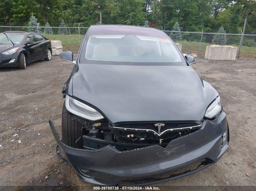 2017 Tesla Model X 100D/75D/90D VIN: 5YJXCBE27HF029682 Lot: 39785738