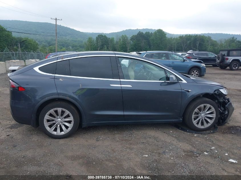 2017 Tesla Model X 100D/75D/90D VIN: 5YJXCBE27HF029682 Lot: 39785738