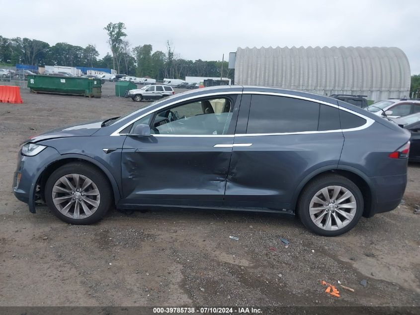 2017 Tesla Model X 100D/75D/90D VIN: 5YJXCBE27HF029682 Lot: 39785738