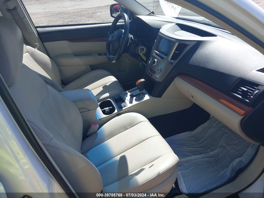 2014 SUBARU OUTBACK 2.5I LIMITED - 4S4BRBMC1E3222868