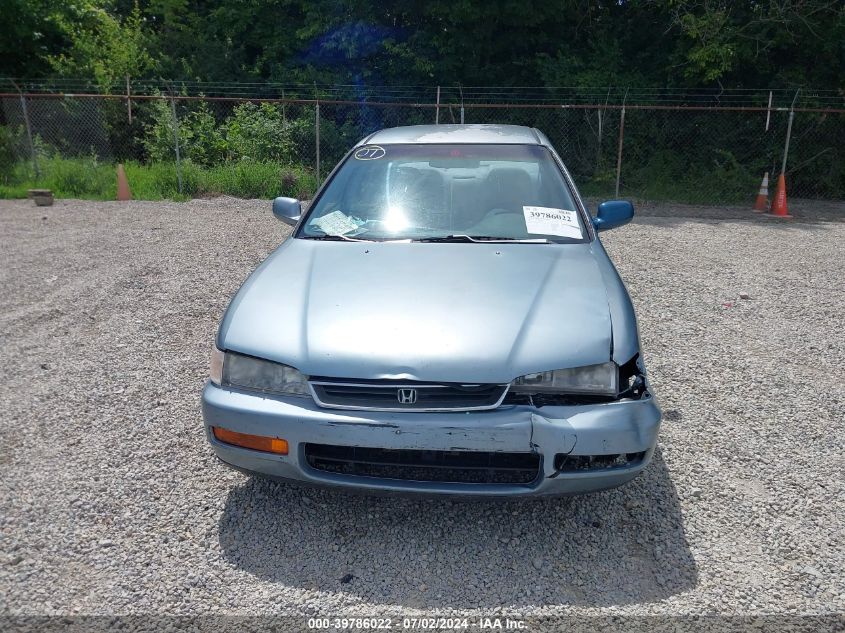 1996 Honda Accord Lx/Ex VIN: 1HGCD5637TA252859 Lot: 39786022