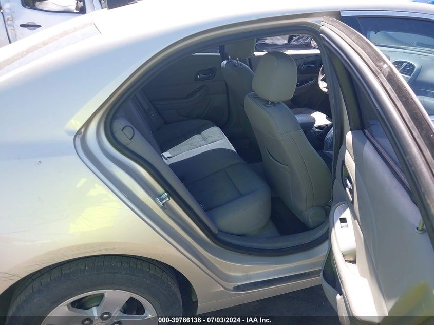 2014 Chevrolet Malibu 1Ls VIN: 1G11B5SLXEF135597 Lot: 39786138