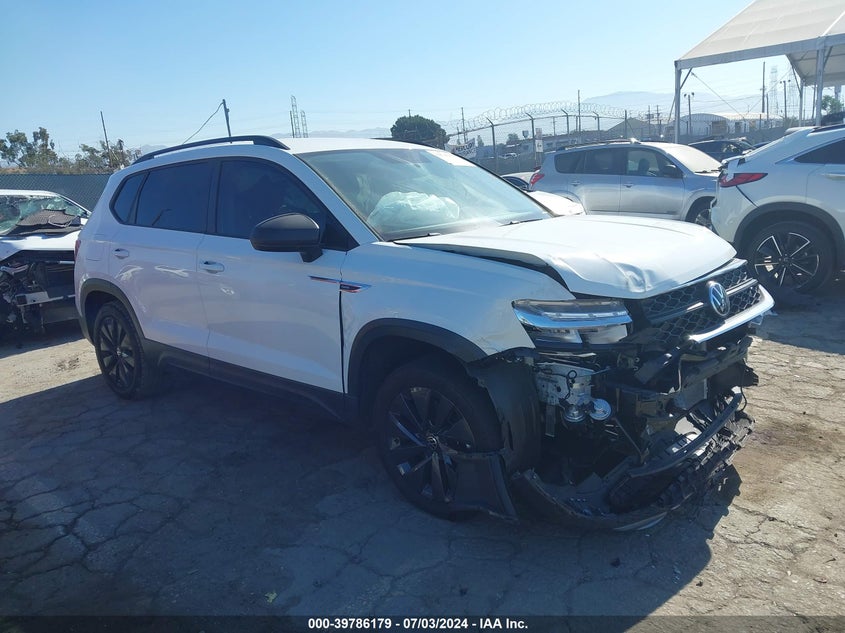 VIN 3VVCX7B28NM056984 2022 VOLKSWAGEN TAOS S