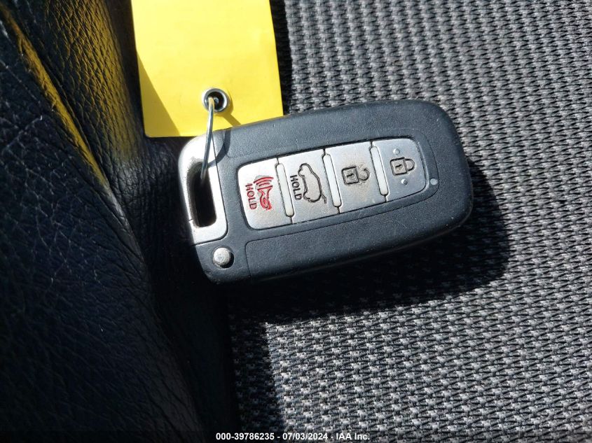 2012 Hyundai Veloster Base W/Black VIN: KMHTC6AD1CU071371 Lot: 39786235