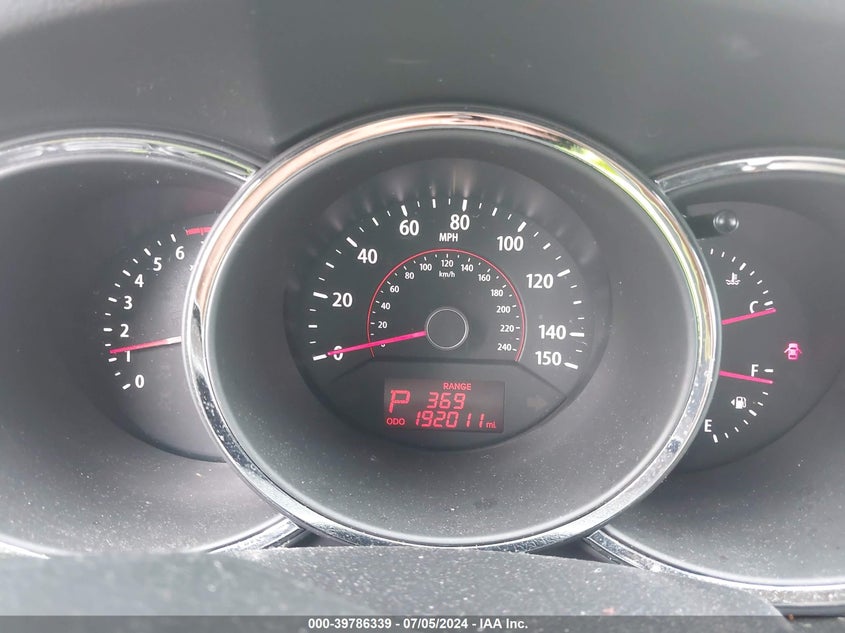 2011 Kia Sorento Lx VIN: 5XYKT3A11BG045521 Lot: 39786339