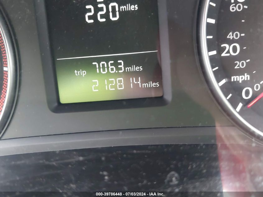 2014 Volkswagen Passat 2.5L S VIN: 1VWAP7A33EC008839 Lot: 39786448