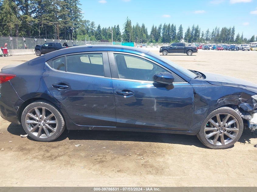 2018 MAZDA MAZDA3 TOURING - 3MZBN1V37JM190281