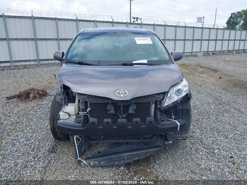 2011 Toyota Sienna Le V6 VIN: 5TDKK3DC3BS039058 Lot: 39786653