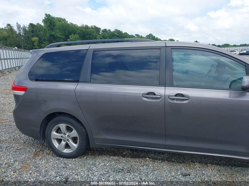 2011 Toyota Sienna Le V6 VIN: 5TDKK3DC3BS039058 Lot: 39786653