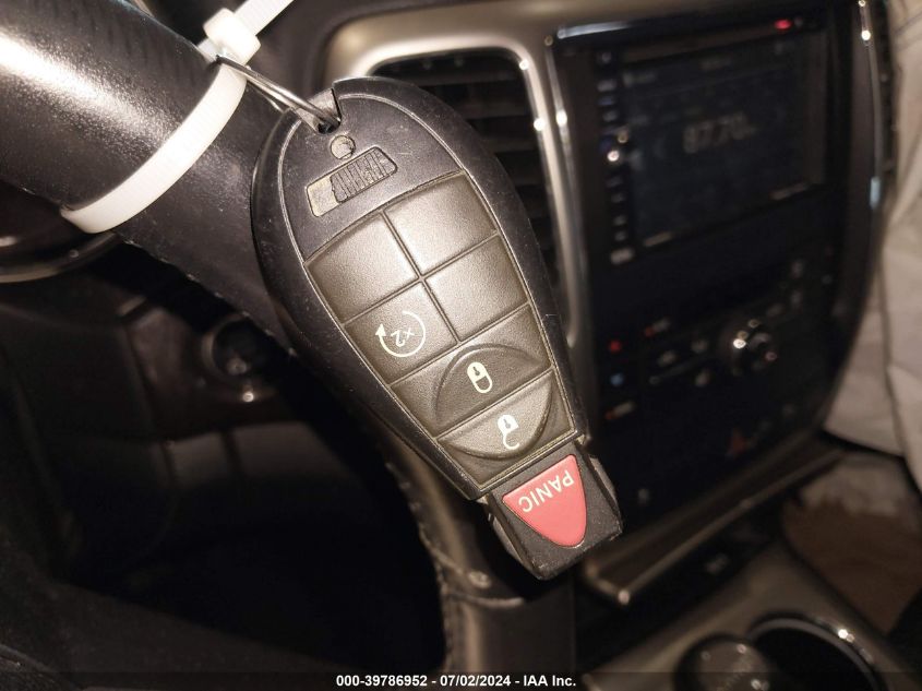 2011 Jeep Grand Cherokee Laredo VIN: 1J4RR4GG2BC622344 Lot: 39786952