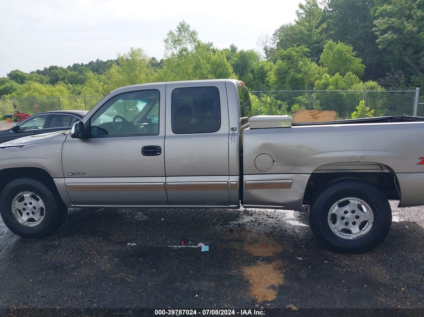 2002 Chevrolet Silverado 1500 Ls VIN: 2GCEK19T121182124 Lot: 39787024