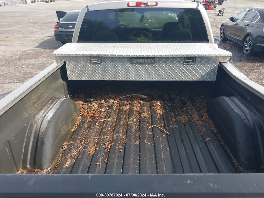 2002 Chevrolet Silverado 1500 Ls VIN: 2GCEK19T121182124 Lot: 39787024