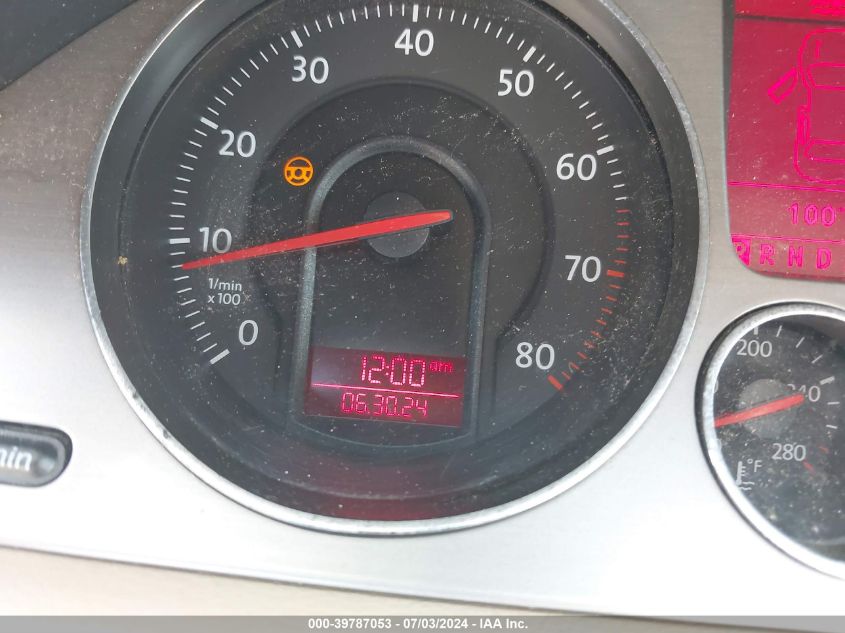 2008 Volkswagen Passat Komfort VIN: WVWAK73C78E129123 Lot: 39787053