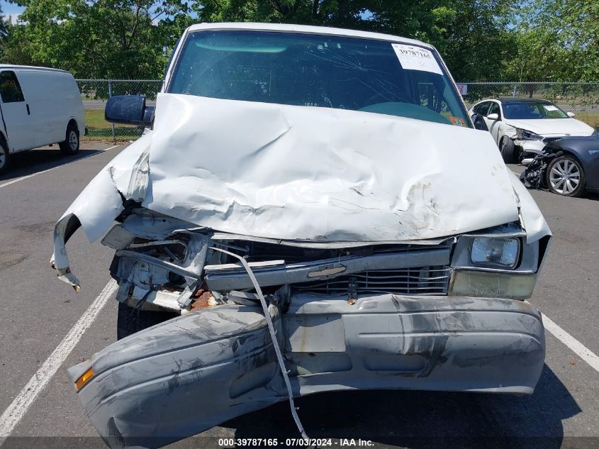 2004 Chevrolet Astro VIN: 1GCDL19X34B118309 Lot: 39787165