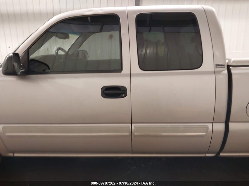 2005 Chevrolet Silverado 1500 Ls VIN: 2GCEC19V051199547 Lot: 39787262