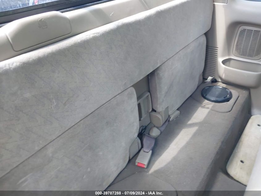 2002 Toyota Tacoma Base V6 VIN: 5TEWN72N72Z117655 Lot: 39787288