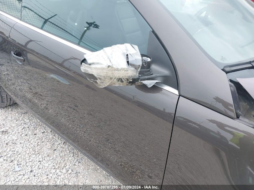 2013 Volkswagen Eos Komfort VIN: WVWBW8AH6DV006713 Lot: 39787295