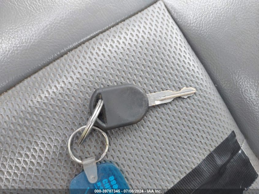 2005 Ford F-150 Stx/Xl/Xlt VIN: 1FTRF12265NA77945 Lot: 39787345