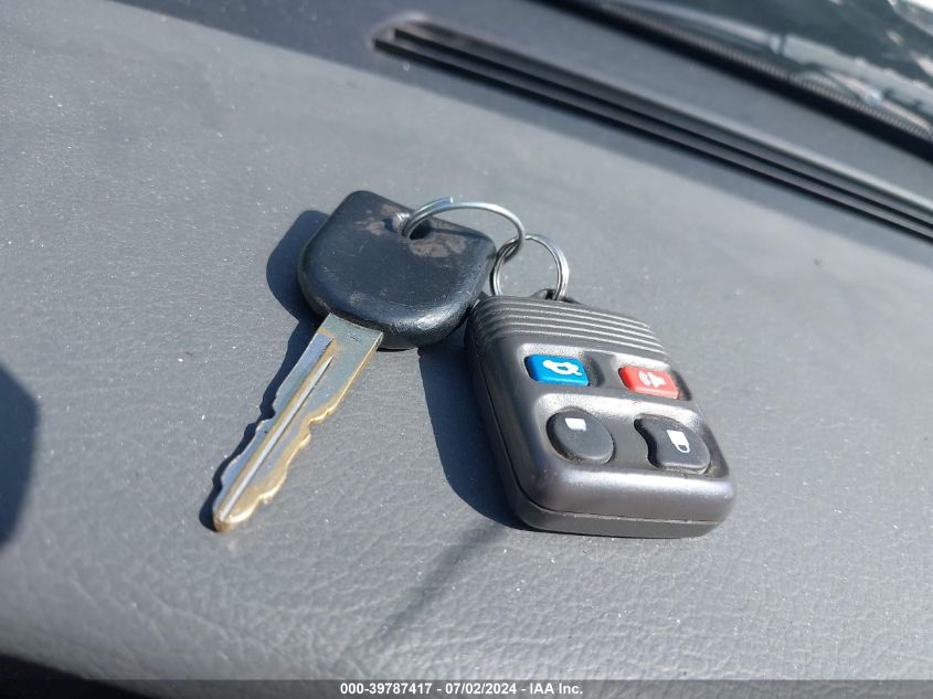 2003 Ford Crown Victoria Lx VIN: 2FAFP74W03X166091 Lot: 39787417