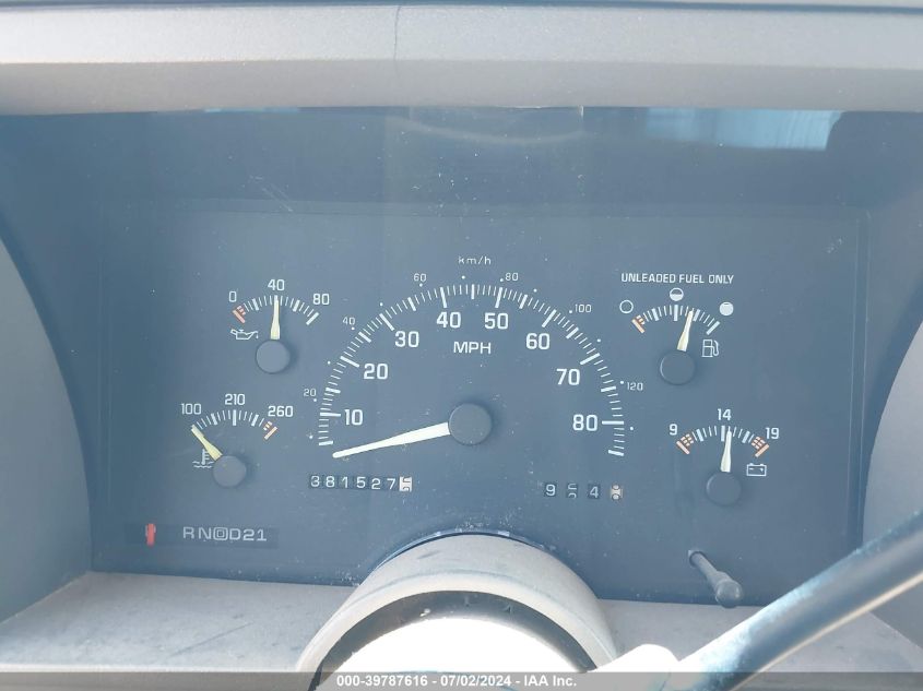 1994 Chevrolet Gmt-400 C1500 VIN: 2GCEC19K1R1236469 Lot: 39787616