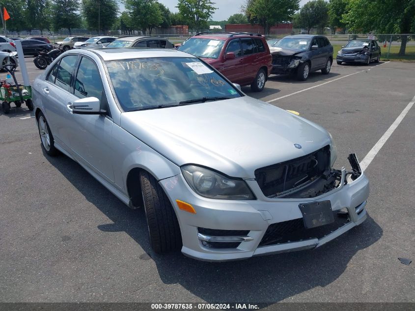 2012 Mercedes-Benz C 300 Luxury 4Matic/Sport 4Matic VIN: WDDGF8BB4CA625340 Lot: 39787635