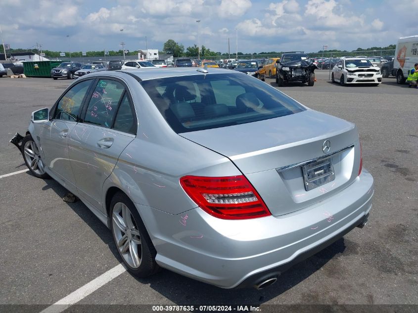 2012 Mercedes-Benz C 300 Luxury 4Matic/Sport 4Matic VIN: WDDGF8BB4CA625340 Lot: 39787635