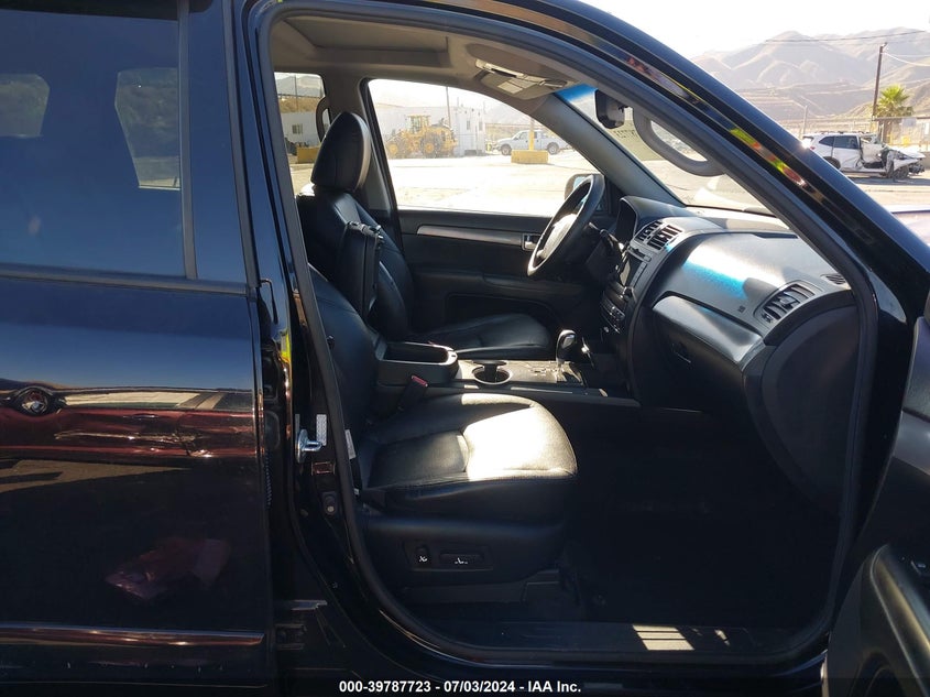 2009 Kia Borrego Ltd VIN: KNDJH742295037682 Lot: 39787723