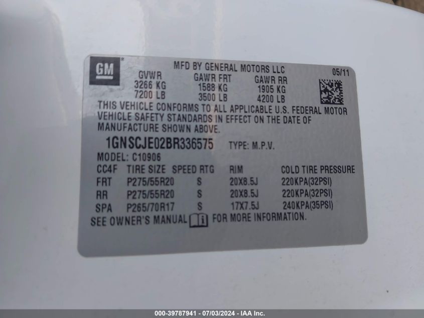 1GNSCJE02BR336575 2011 Chevrolet Suburban 1500 Lt1