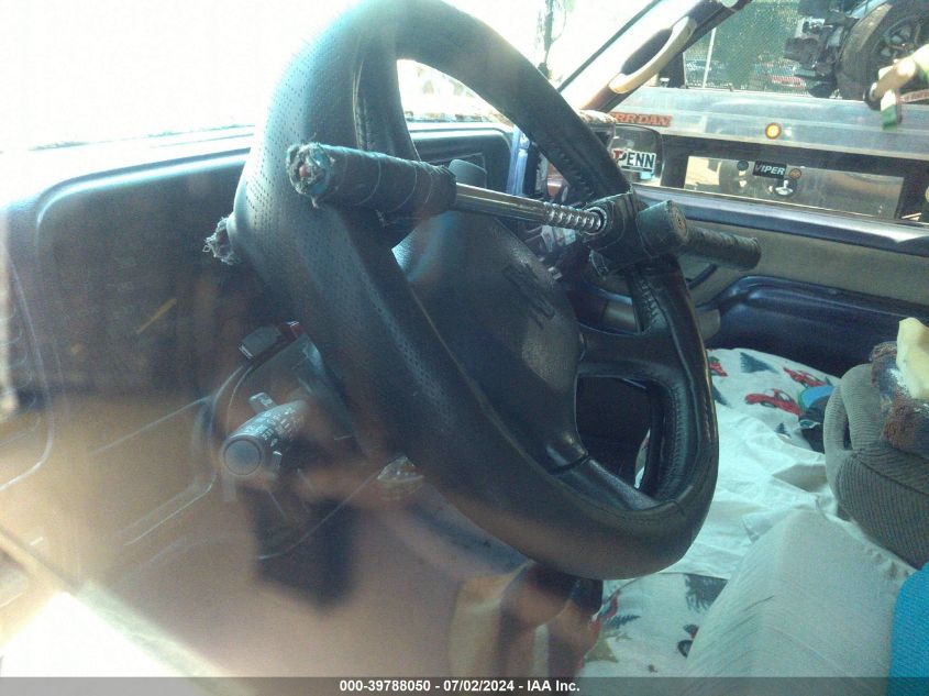 1999 Chevrolet Suburban 1500 Lt VIN: 1GNFK16R6XJ487667 Lot: 39788050