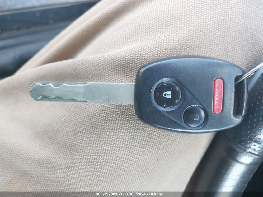 2008 Honda Fit Sport VIN: JHMGD386X8S030781 Lot: 39788160