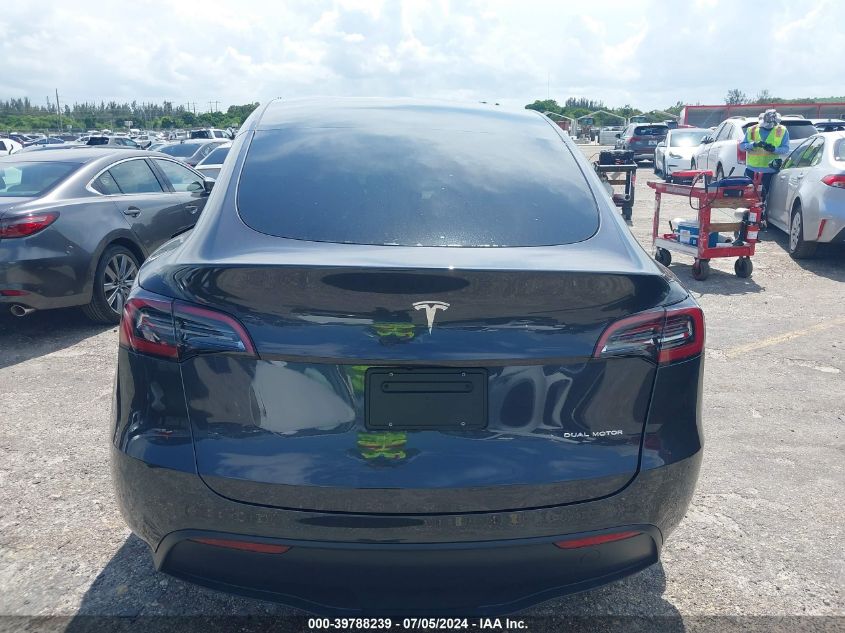 2024 Tesla Model Y Long Range Dual Motor All-Wheel Drive VIN: 7SAYGAEE6RF080365 Lot: 39788239